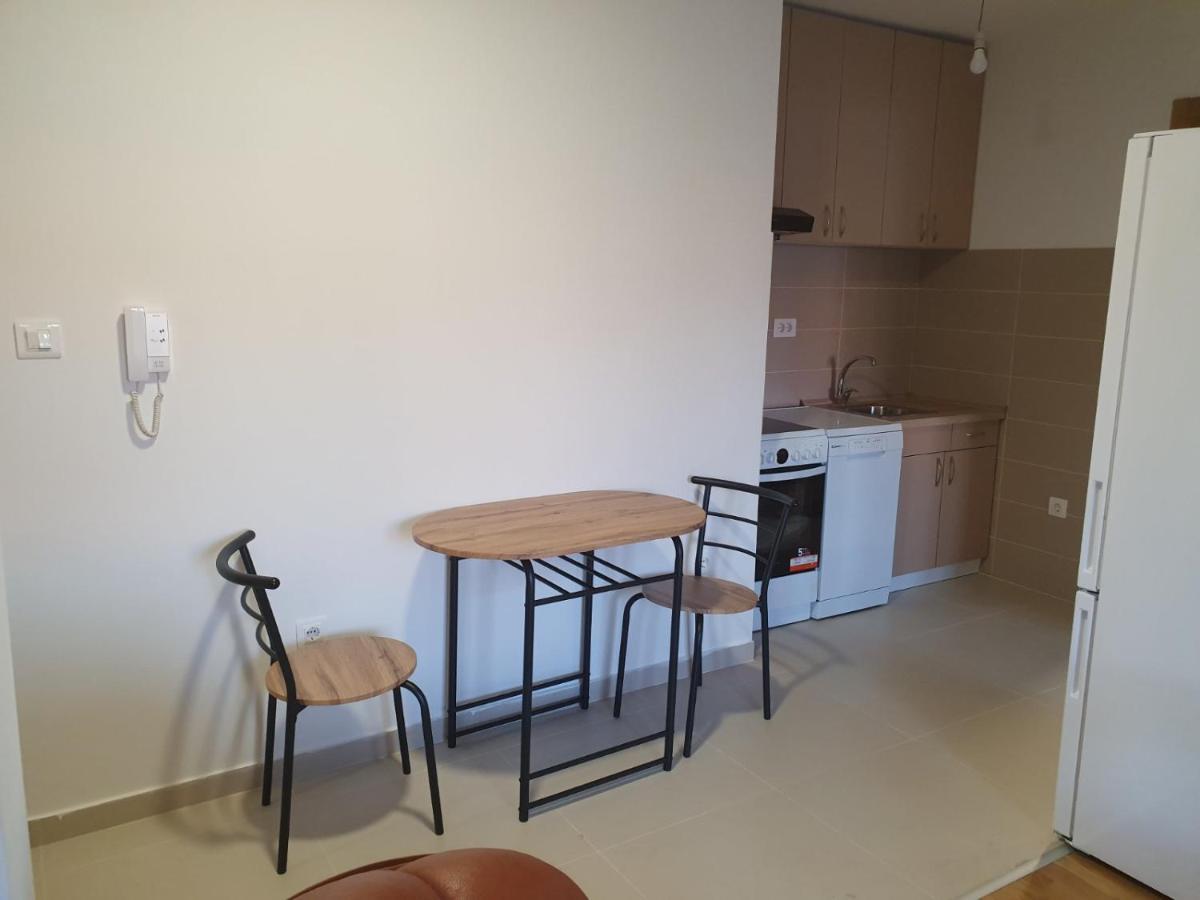 Sunny Hill Suite Ljubovic Podgorica Eksteriør bilde