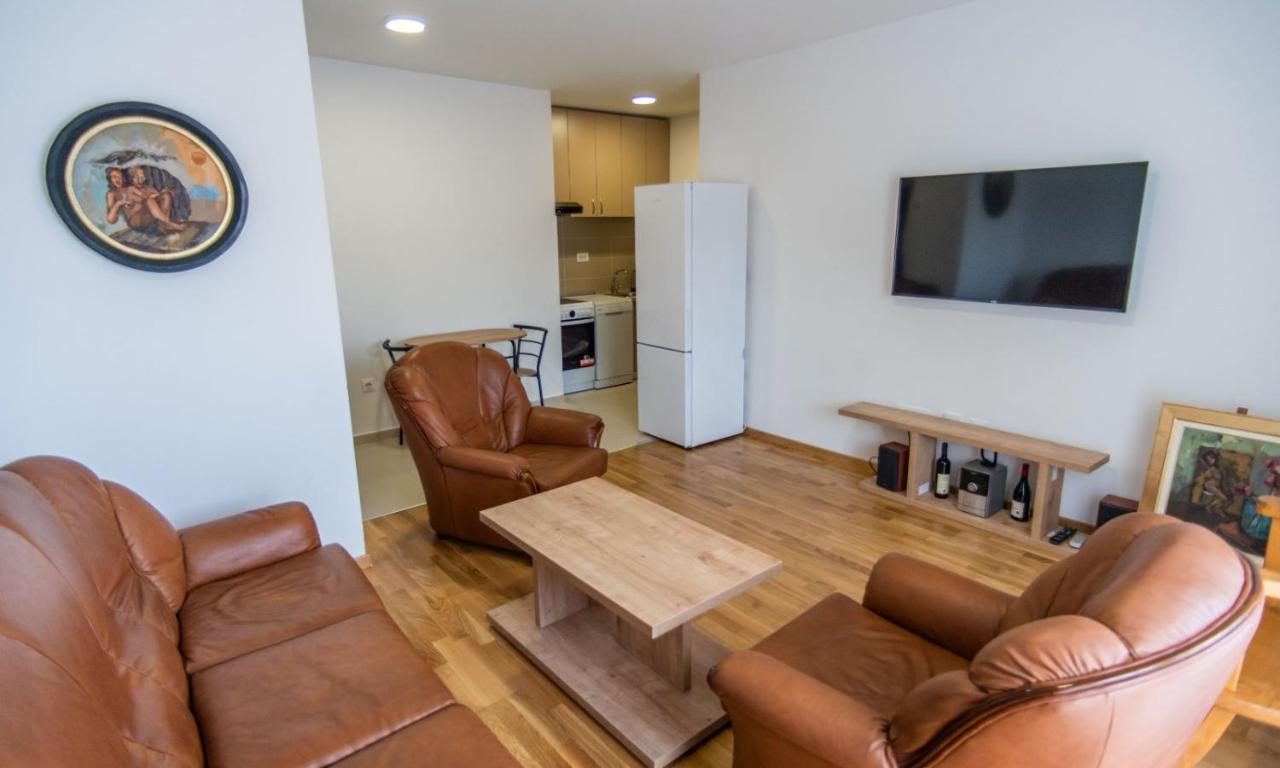 Sunny Hill Suite Ljubovic Podgorica Eksteriør bilde