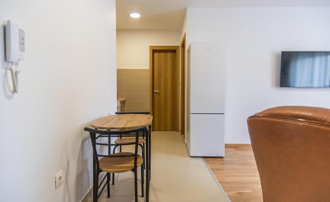 Sunny Hill Suite Ljubovic Podgorica Eksteriør bilde